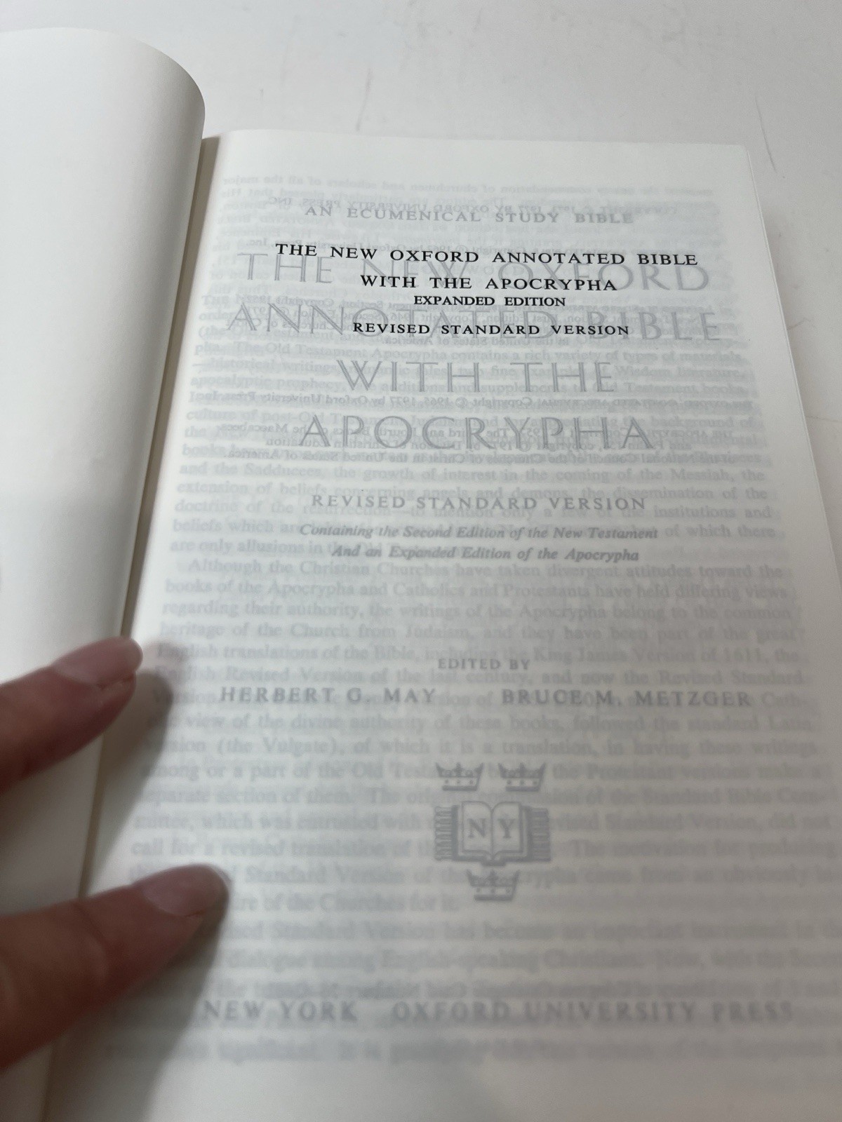 The New Oxford Annotated Bible with the Apocrypha, Revised Standard Version