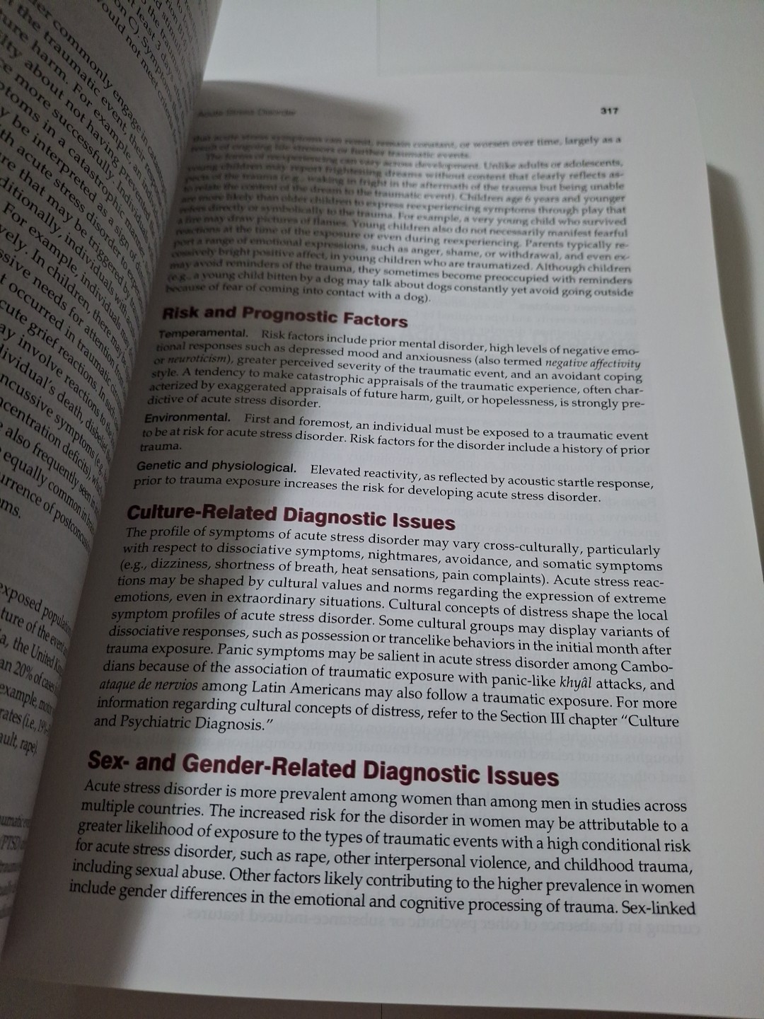 DSM-5-TR Fifth Edition Text Revision by American Psychiatric Association Paperba